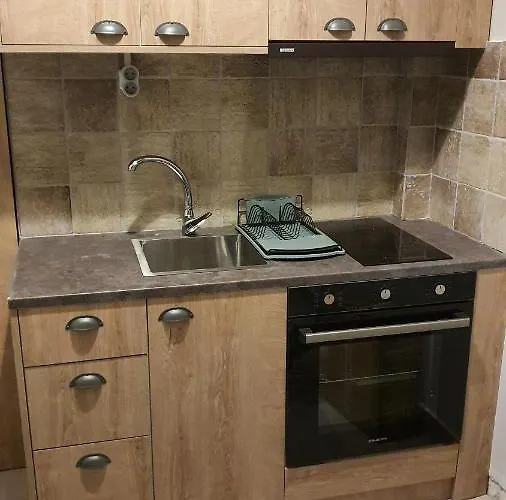 Larry's Little Place In The Center Of Апартаменты