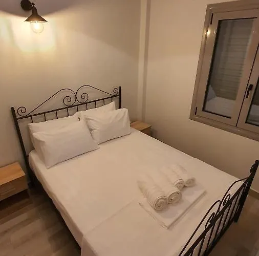 Larry's Little Place In The Center Of Апартаменты *